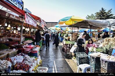 مسافران نوروزی و رونق بازارهای محلی+عکس