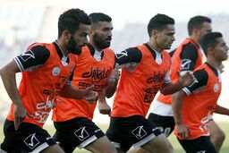  پرسپولیس در غیاب ۸ بازیکن به شیراز سفر کرد