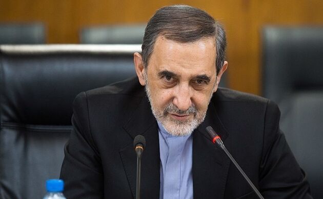 ولایتی به عنوان رئیس هیأت مؤسس دانشگاه آزاد اسلامی منصوب شد