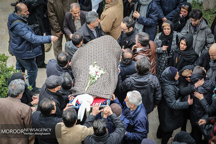 تشییع پیکر مرحوم نیما طباطبایی