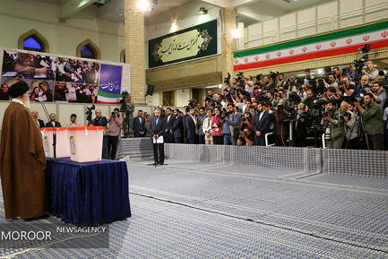 شرکت مقام معظم رهبری در انتخابات