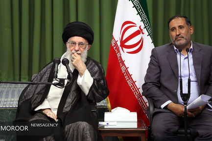 دیدار جمعی از شاعران و اهالی فرهنگ و ادب با مقام معظم رهبری