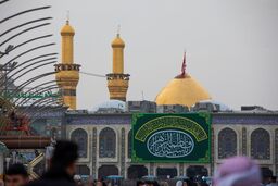 صحن حرم امام حسین(ع) به مناسبت میلاد «حضرت زهرا (س)» آذین بندی شد