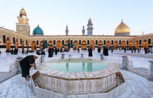 نخستین کسی که مسجد کوفه را بنا کرد که بود؟