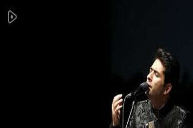 محمد معتمدی نخستین کنسرت خیابانی را برگزار کرد