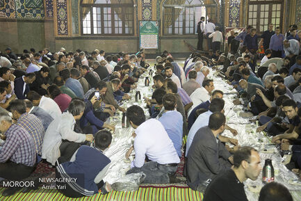 حال و هوای ماه مبارک رمضان در بازار تجریش تهران و امامزاده صالح
