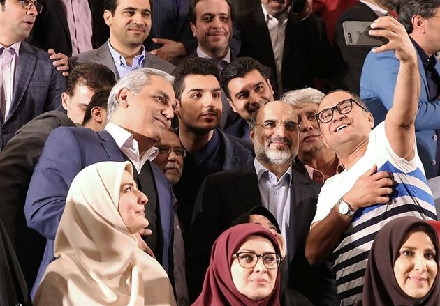 سلفی رامبد جوان با رئیس رسانه ملی + عکس
