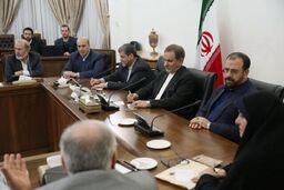 وظیفه داریم برای برگزاری هر چه باشکوه تر انتخابات پیش رو تلاش کنیم