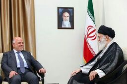 مراقب مکر آمریکایی‌ها باشید و هرگز به آن ها اعتماد نکنید
