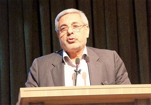 فرمانداران و ائمه‌ جمعه ‌موظف به پیگیری سوادآموزی در آذربایجان‌غربی شدند