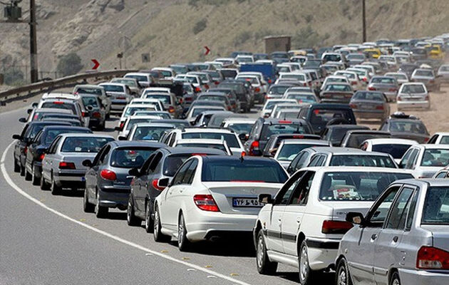 ترافیک نیمه سنگین در آزادراه تهران- کرج/ محورهای مسدود اعلام شد