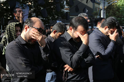 تشیع پیکرهای مطهر 135 شهید گمنام دوران دفاع مقدس