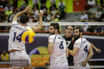 دیدار تیم‌های ملی ایران و بلژیک در لیگ جهانی والیبال