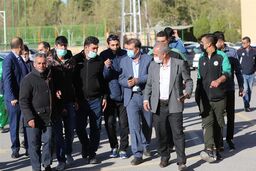 بازدید سرپرست مدیریت عامل ذوب آهن اصفهان از تمرینات تیم فوتبال و بسکتبال باشگاه
