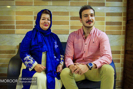 اکران فیلم زیر سقف دودی با حضور عوامل فیلم