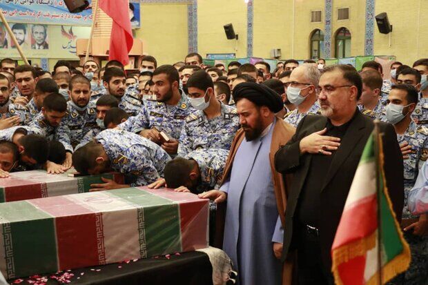 تشییع دو شهید گمنام در دانشگاه هوایی شهید ستاری با حضور امیر واحدی