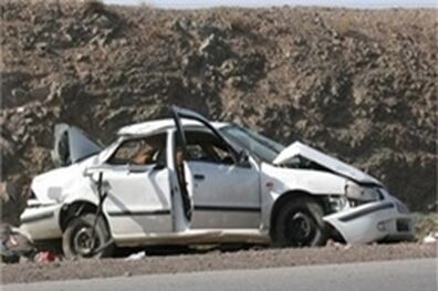 مصدومیت 7 مسافر به دلیل برخورد سواری پراید با کانکس پلیس راه