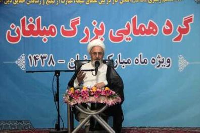 حفظ اسلام در گرو وحدت میان همه قشرهای جامعه است