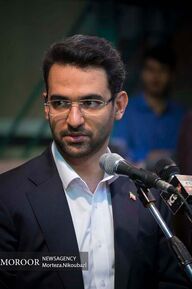 حضور، حسن خمینی، نوه بنیانگذار جمهوری اسلامی ایران و وزیر ارتباطات آقای محمدجواد آذری جهرمی در حسینیه جماران