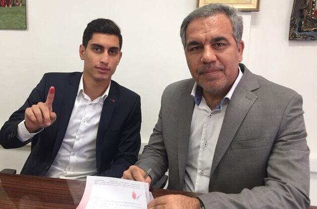 مسئولان پرسپولیس به دنبال تمدید قرارداد با نادری