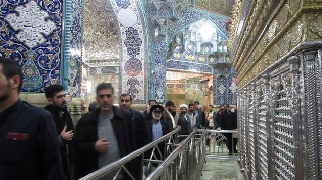 بازگشایی درب‌های حرم مطهر حضرت معصومه(س) به روی زائران