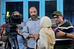 مفخم«صوفی و دیوانه»را قیچی می زند