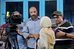مفخم«صوفی و دیوانه»را قیچی می زند