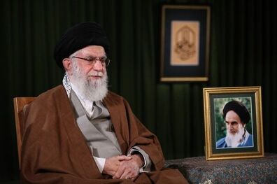 امام (ره) ملت خموده و تسلیم را به یک ملت مطالبه‌ گر بدل کردند